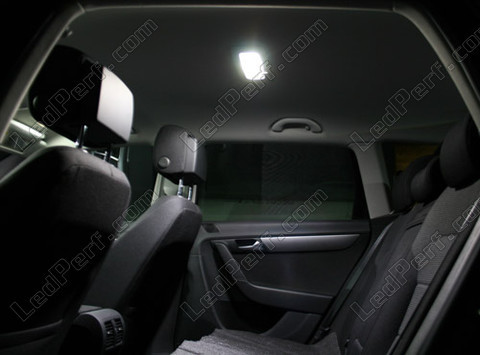 LED-lampa takbelysning bak Volkswagen Passat B7