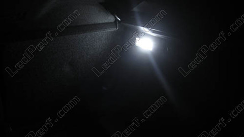LED-lampa bagageutrymme Volkswagen Passat CC