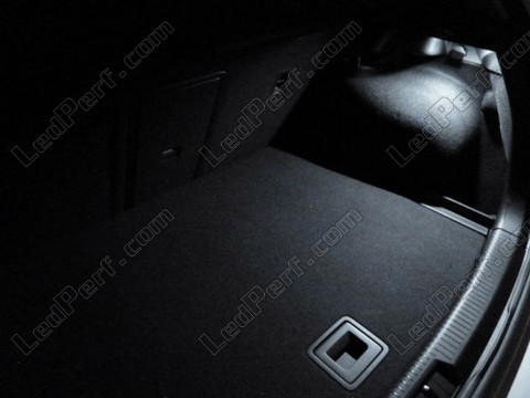 LED-lampa bagageutrymme Volkswagen Sportsvan