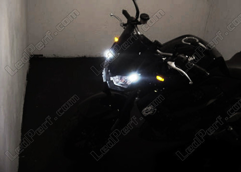 LED parkeringsljus xenon vit Kawasaki Z750 Z1000