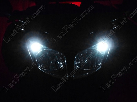 LED parkeringsljus xenon vit Yamaha FJR 1300 Tuning