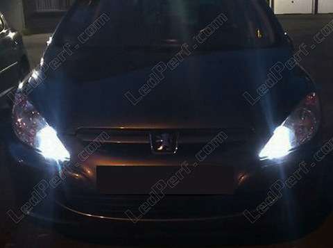LED-lampa parkeringsljus xenon vit Peugeot 307
