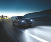 Bil med lampor från Strålkastare HB3 Osram Cool Blue Intense NEXT GEN, LED-effektljus från Halvljus.