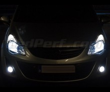 Paket med Xenon Effekt-lampor för Opel Corsa D strålkastare
