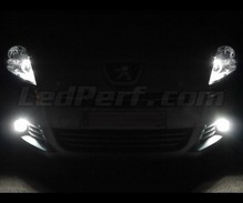 Dimljus paket LED-lampor Xenon effekt för Peugeot 3008