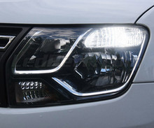 Paket med varselljus/parkeringsljus (xenon vit) för Dacia Duster (med facelift)