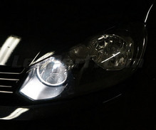 Paket med H15 Xenon Effekt lampor för varselljus och helljus av Volkswagen Sharan 7N