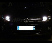 Paket med H15 Xenon Effekt lampor för varselljus och helljus av Volkswagen Tiguan
