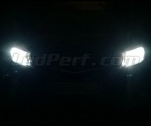 Paket med Xenon Effekt-lampor för Toyota Yaris 3 strålkastare