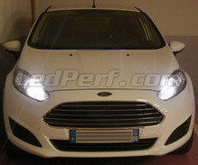 Paket med Xenon Effekt-lampor för Ford Fiesta MK7 strålkastare