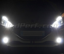 Paket med Xenon Effekt-lampor för Peugeot 208 strålkastare