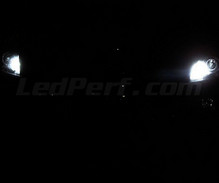 Paket LED-lampor till parkeringsljus och varselljus (xenon vit) för Peugeot 3008 (xenon ursprung)